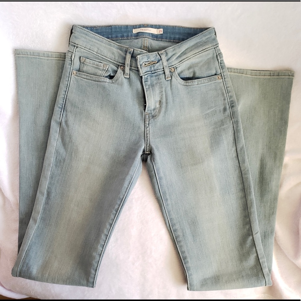 LEVI’s 715 Bootcut Jean